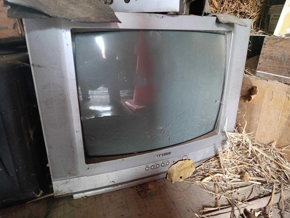 Лот телевизори с кинескоп