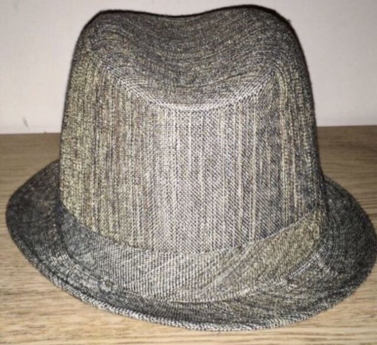 Palarie usor metalizata impecabila