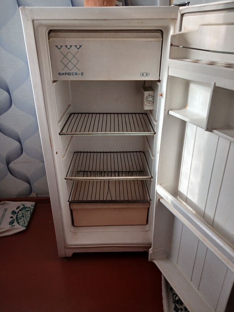 Продаётся холодильник срочно
В рабочем состоянии 
800 000