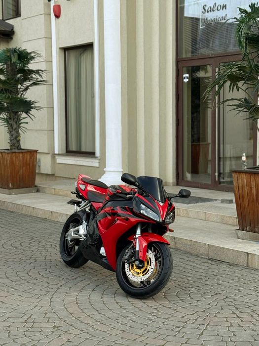 Honda cbr 1000 RR 2006 -sc57 (nu suzuki yamaha ) variante schimb