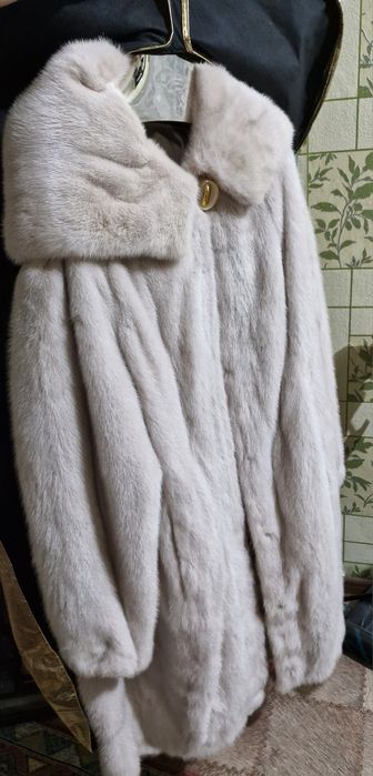 Женская норковая шуба