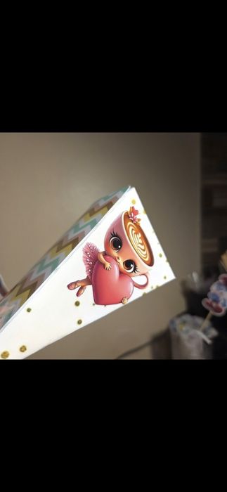 Carton tip felie de tort