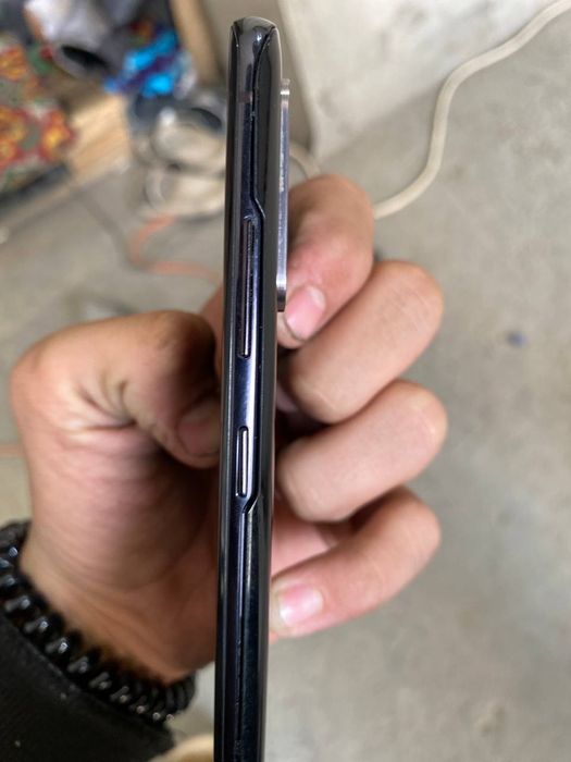 Samsung s20+5g sotiladi