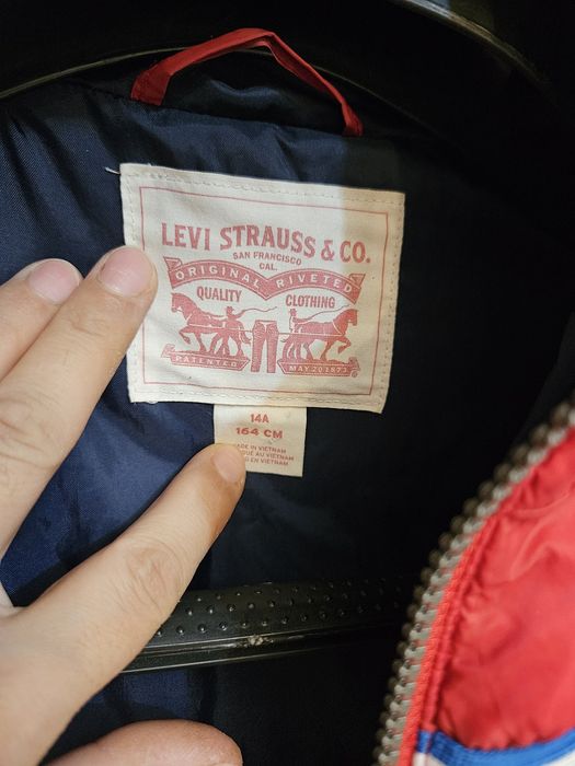 Geaca Levis baieti 14 ani