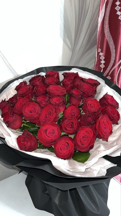 ПРОДАМ БУКЕТ 35 роз не понравились девушке