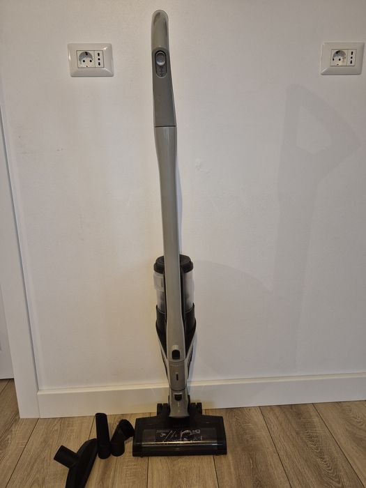 Aspirator fara fir MIELE