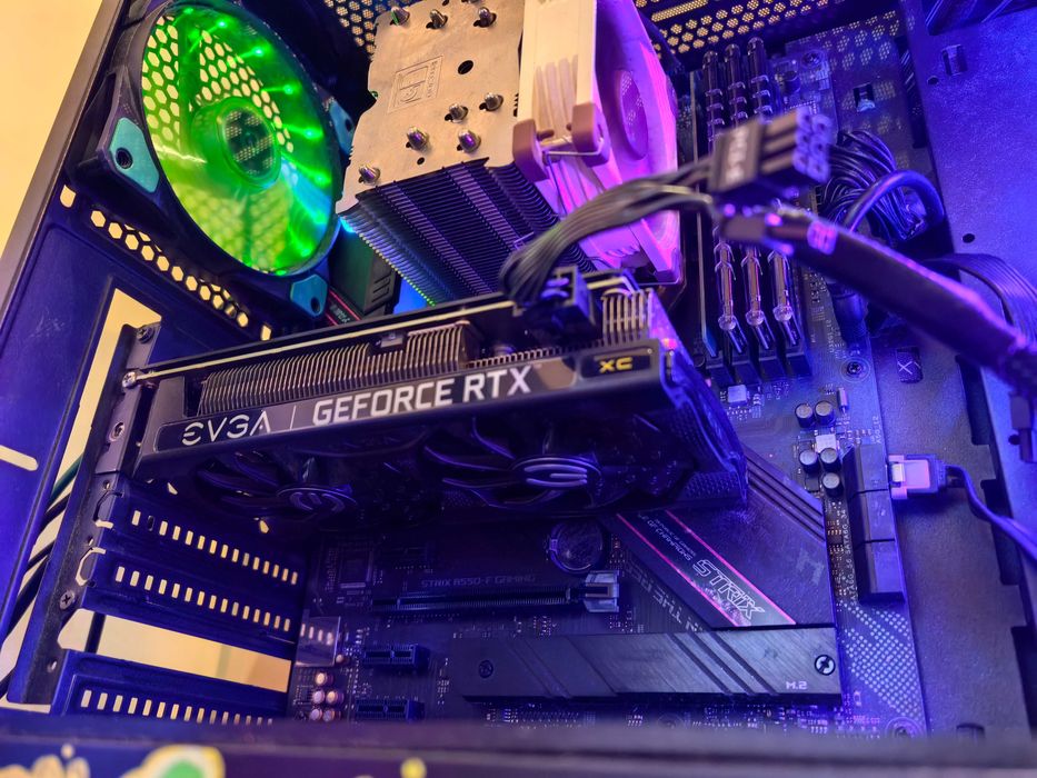 Видеокарта EVGA RTX 3060 XC 12GB в Отлично състояние! Гаранция!