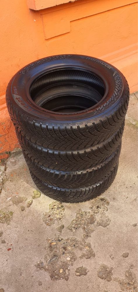 Cauciucuri iarna hankook r15