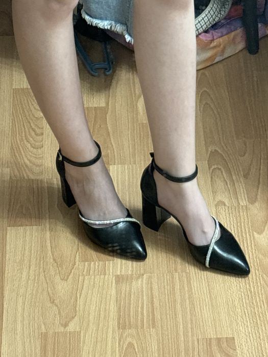 Туфли женские на толстом каблуке