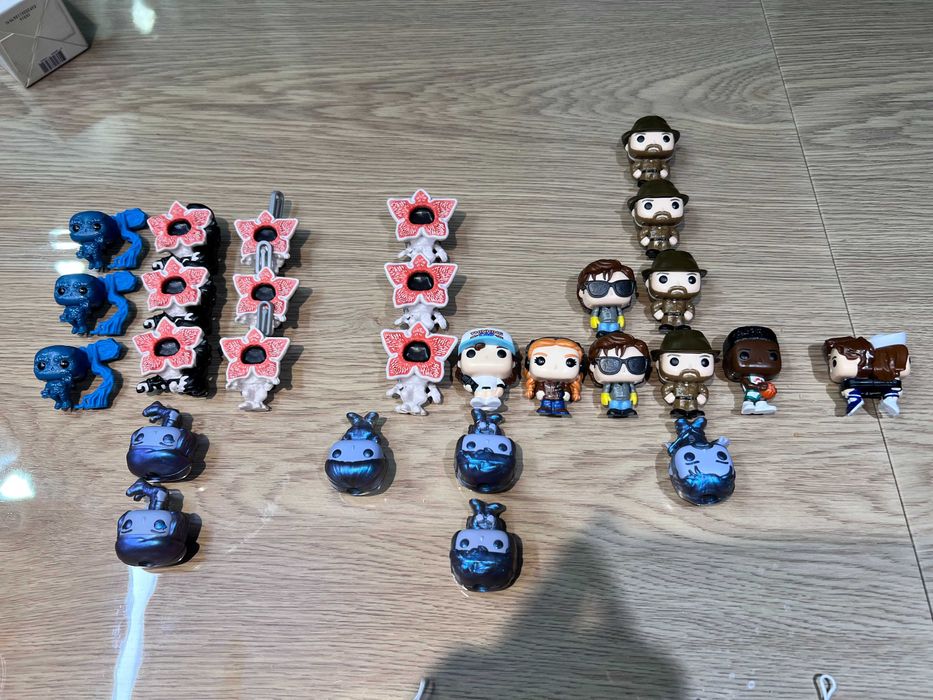 Обмен Kinder Joy Очень странные дела