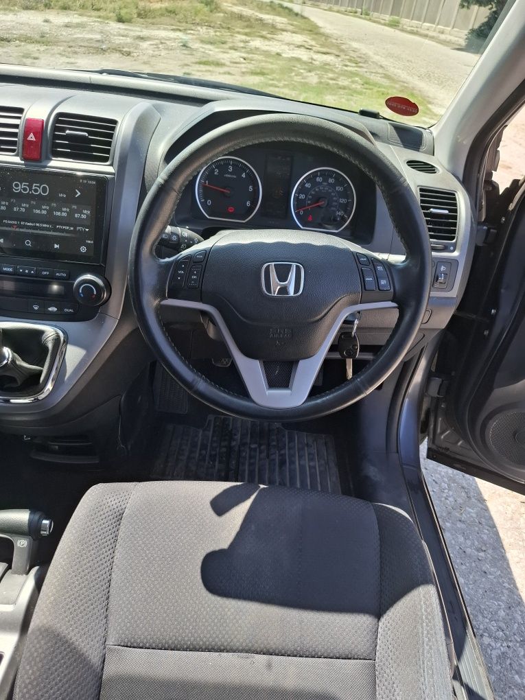 Продавам Honda crv
