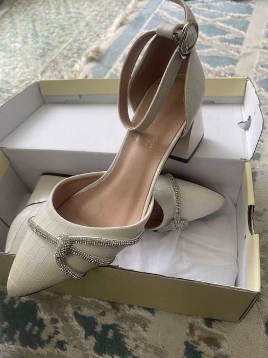 Туфли новые 35 размер