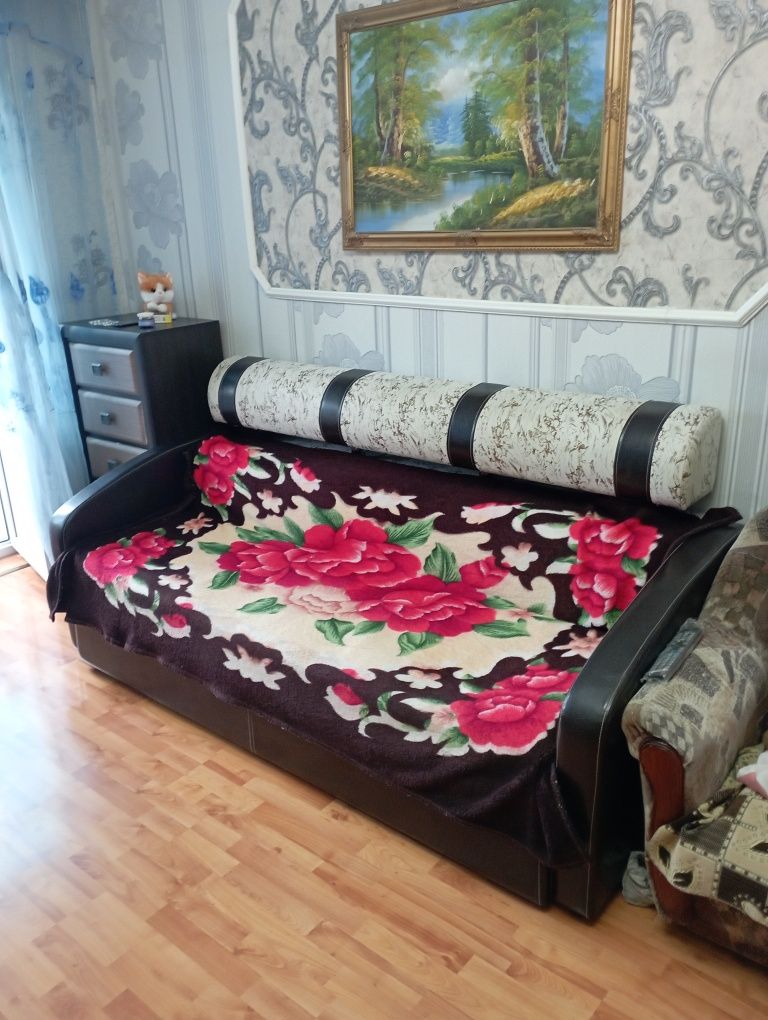 Продам диван б/у