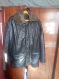 Продаётся кожаная куртка мужская XL
