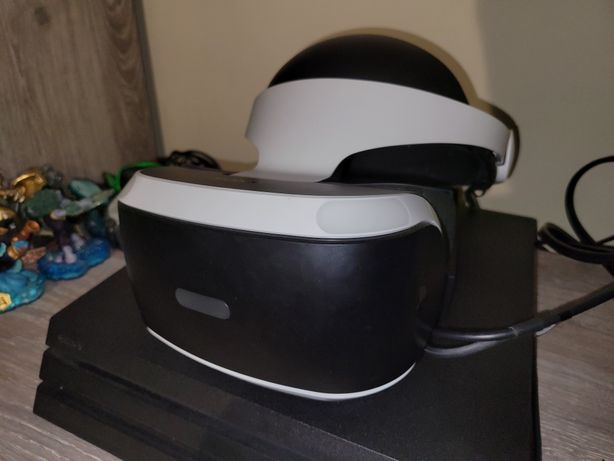 Vand Playstation 4 Pro 1TB+PS VR