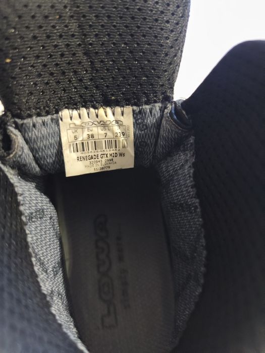 Ghete Lowa Goretex 38 (24cm). Impecabil