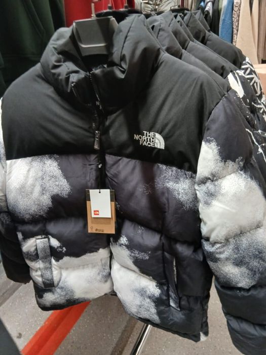Geci the north face aveti poze cu modele