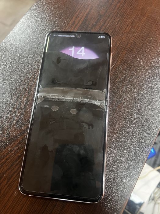 Samsung z flip 5 за части