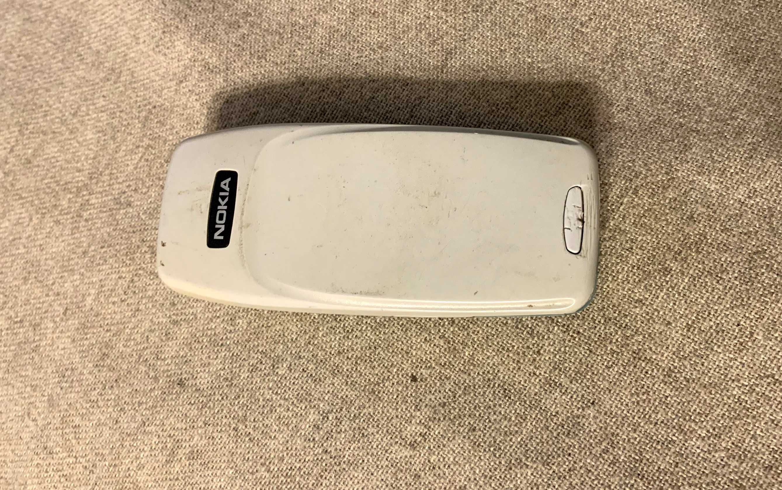 Telefon Mobil Nokia 3410 - liber retea - baterie buna fara incarcator
