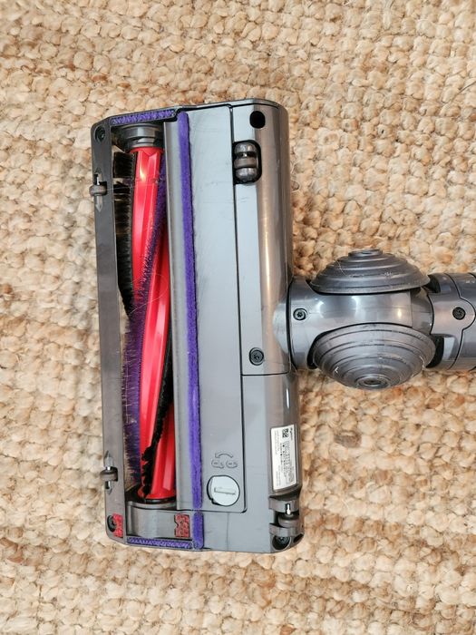 Aspirator Dyson v6 - necesita baterie