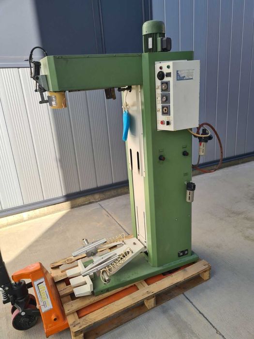 Професионална  гладачна преса за шивашки цех