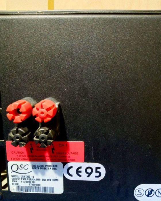 Американский усилитель мощности QSC. USA 1300
