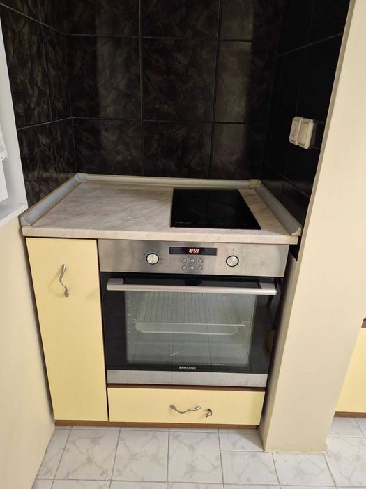 Цяла Кухня / кухненски шкафове