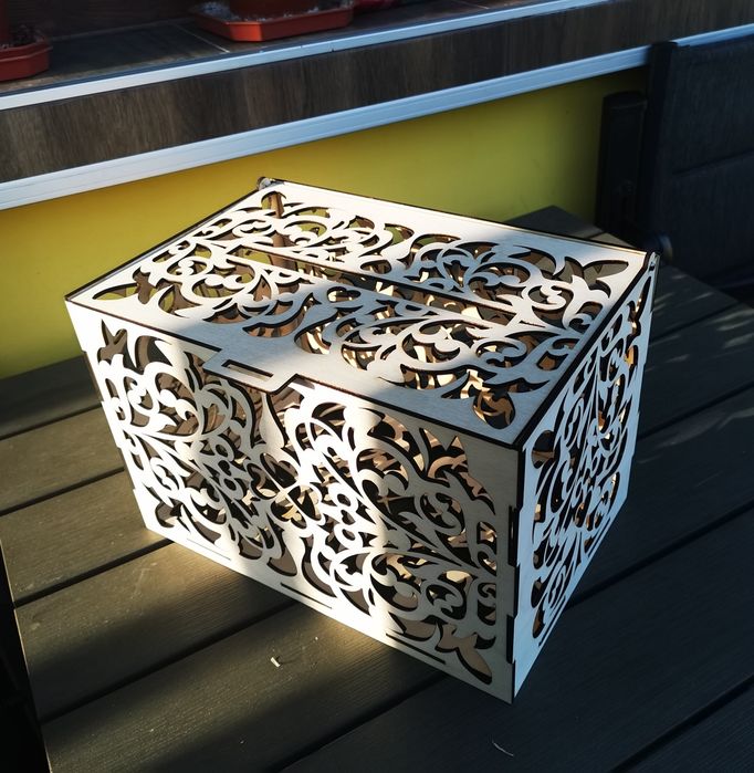 Сватбена кутия за пликове с пари