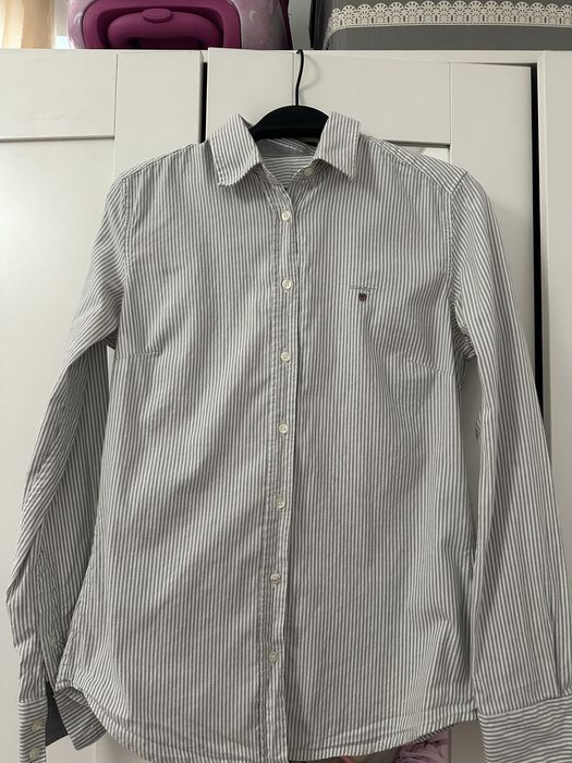 Gant- класическа вталена дамска Риза S размер