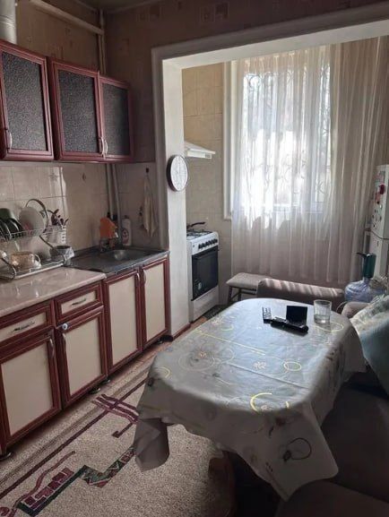 Центр квартира Нукусская 2//1//9 60м2  можно под офис
