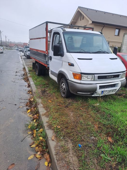 Vând  iveco 1200euro