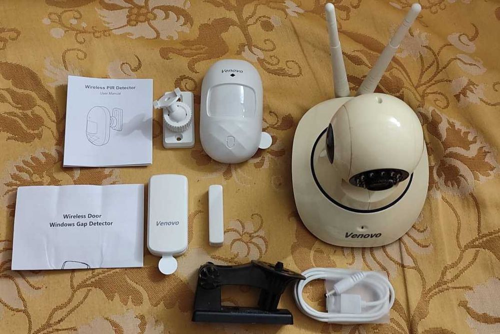 Camera supraveghere cu senzor de miscare si senzor fereastra