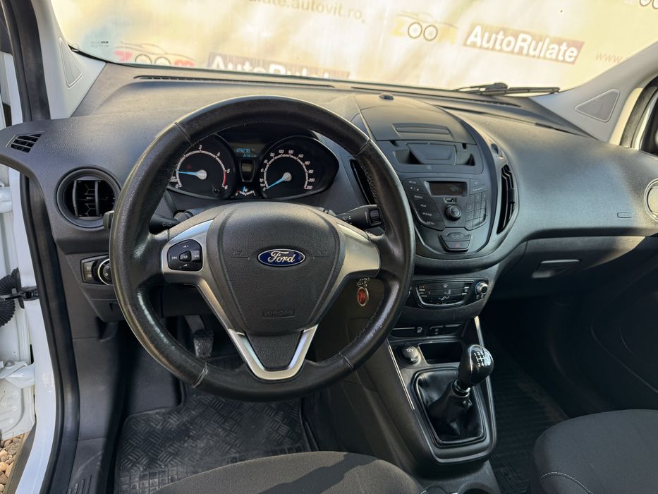 Ford Transit Courier 2020 1,5 tdci 129.000km usor avariat 3999euro+TVA