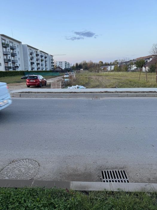 Proprietari vindem 2.811 mp+4.400 mp pe str.Nicolae Labis,Tractoru 7