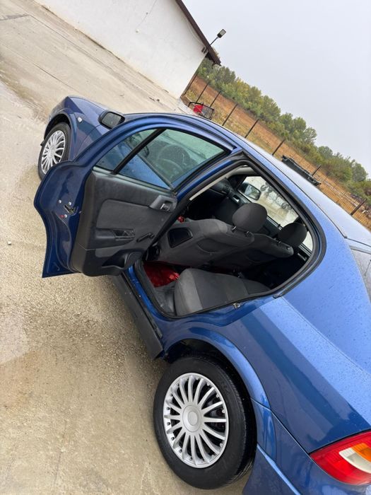 Vând Opel Astra G