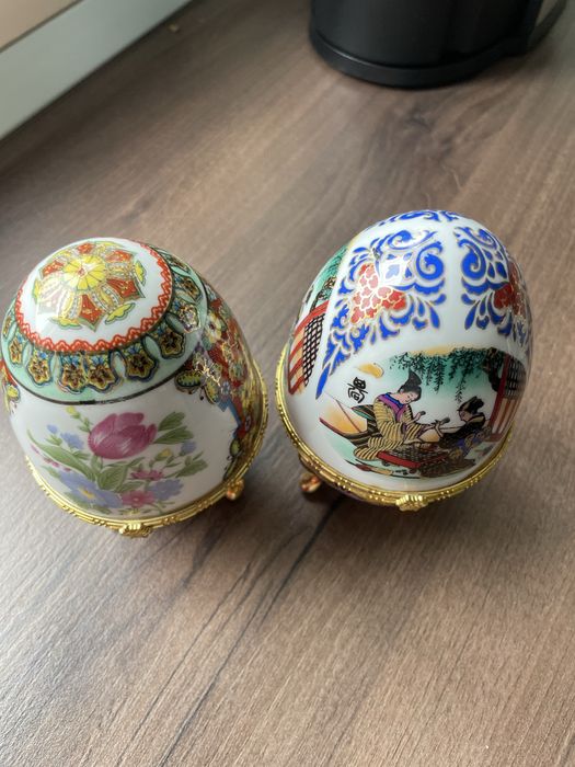 Bibelouri portelan -caseta