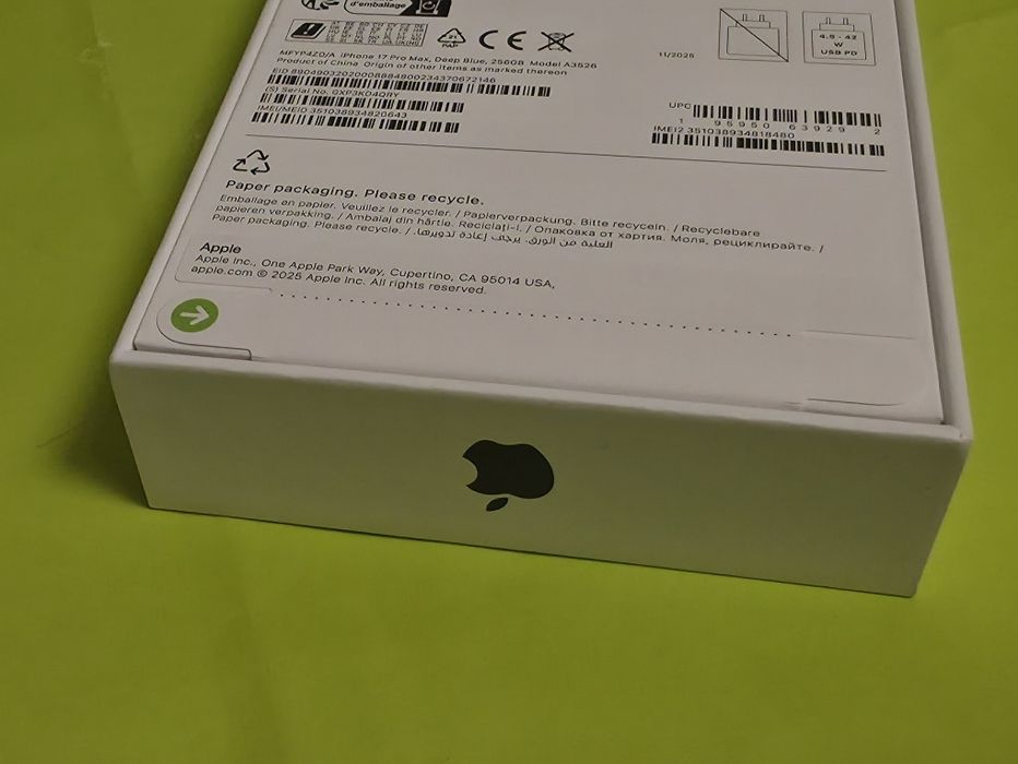 ЗАПЕЧАТАН 256GB iPhone 17 Pro Max Yettel Гаранция 2028 Deep Blue / Син