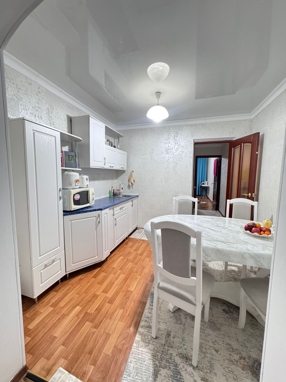 Продам 2 к.кв 6/6 этаж р-он 12 мкр,