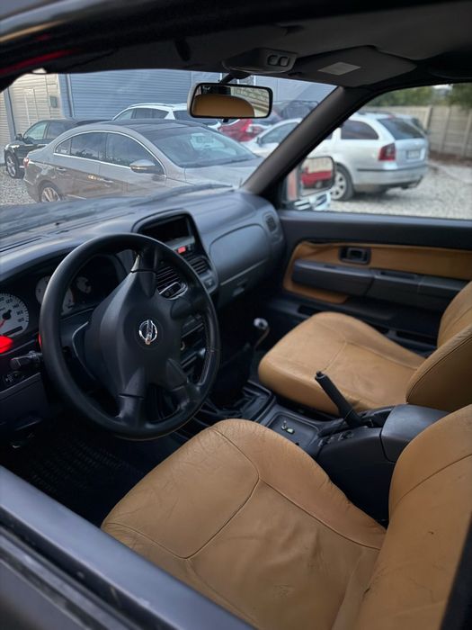Nissan Navara D22