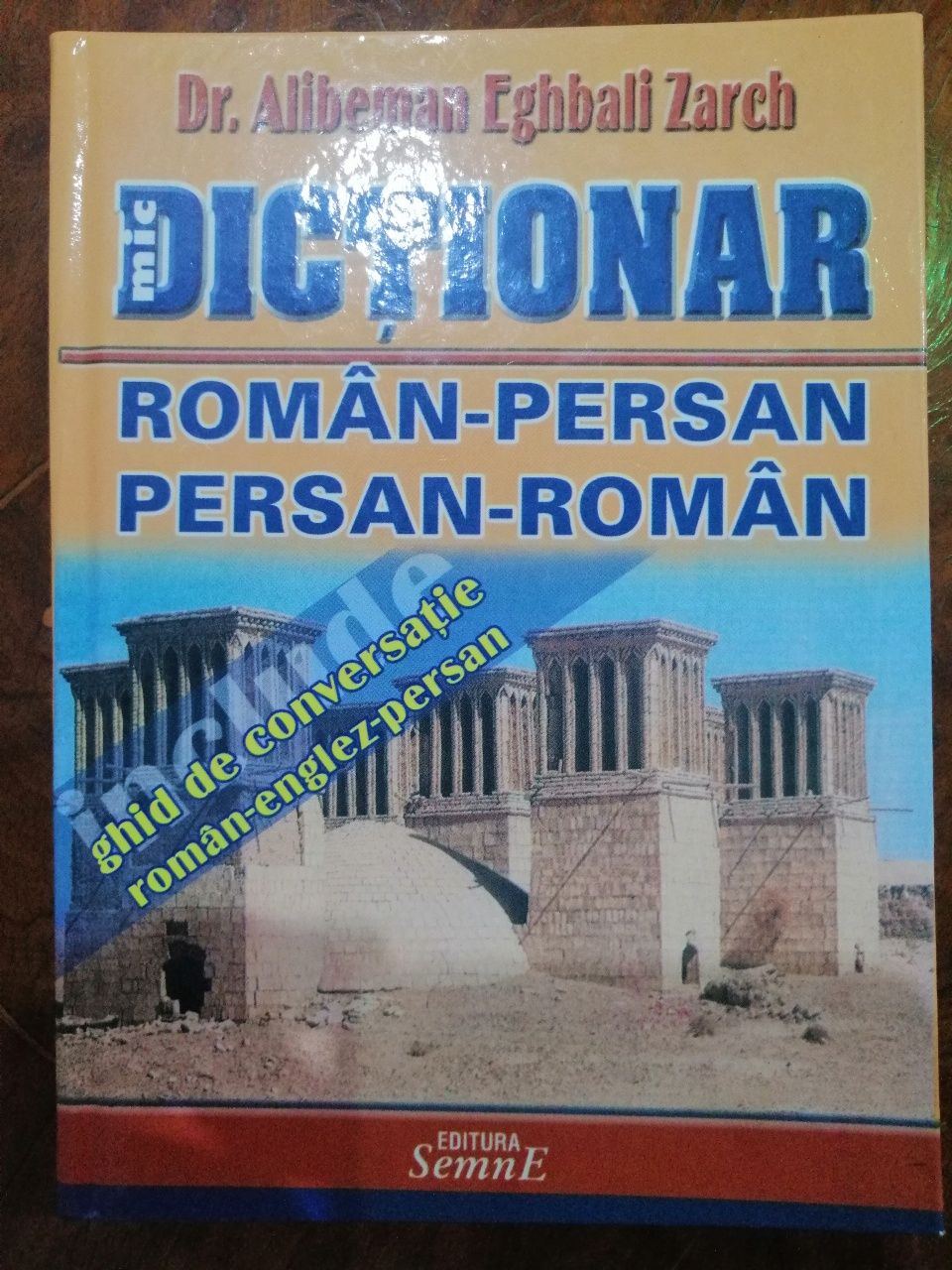 Dictionar + ghid de conversatie roman persan limbi straine