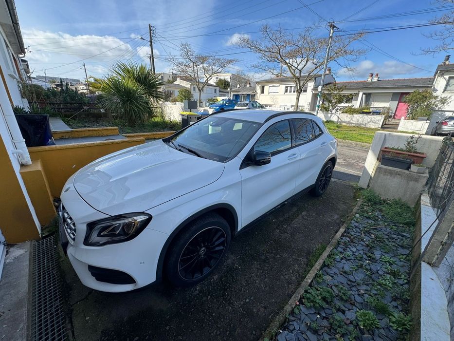 Vând ,Schimb. Mercedes GLA 200 , pachet AMG , 18 12 2019 ,73000