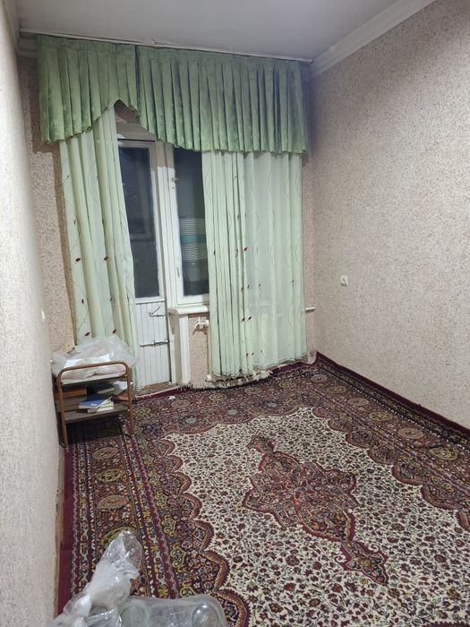 Тараканчикда 3/4/4 хонали кв ижарага уй берилади