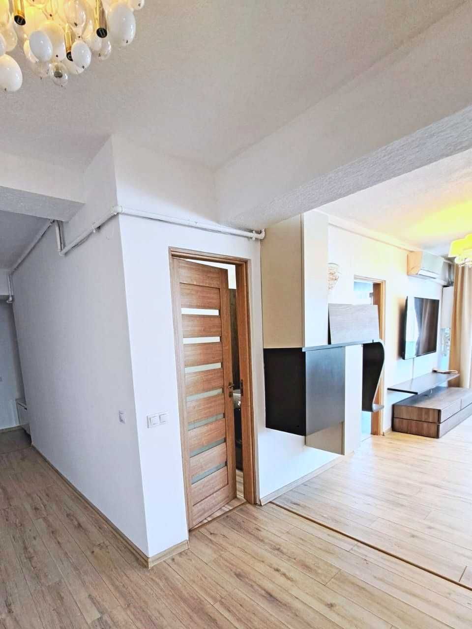 Persoană fizică - apartament 3 camere mobilat Doamna Stanca 17B