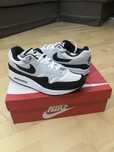 Nike air max 1 Black with gray tint