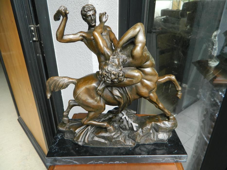 vand statuie centaur bronz