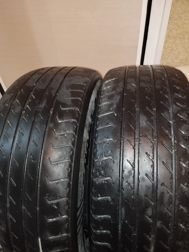 Шины летние.Размер 225/60 R16 в хорошем состояние.5000тг за пару.