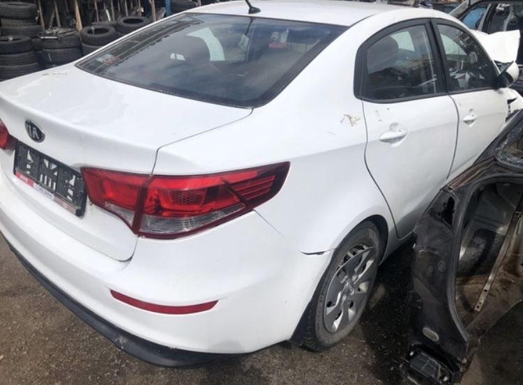 Киа Рио / Kia Rio на запчасти