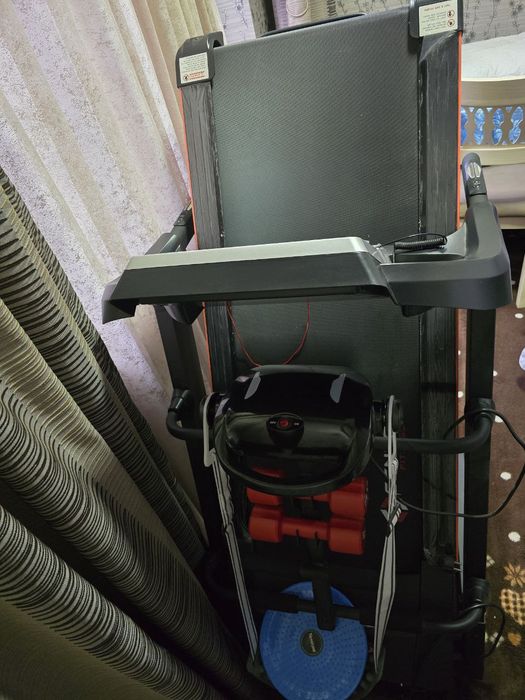 Продаю беговую дорожку General Fitness GF-5030M