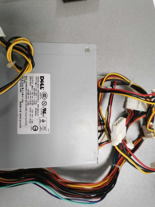 Placa de baza ASUS pentru descktop + sursa + HDD 500Mb.