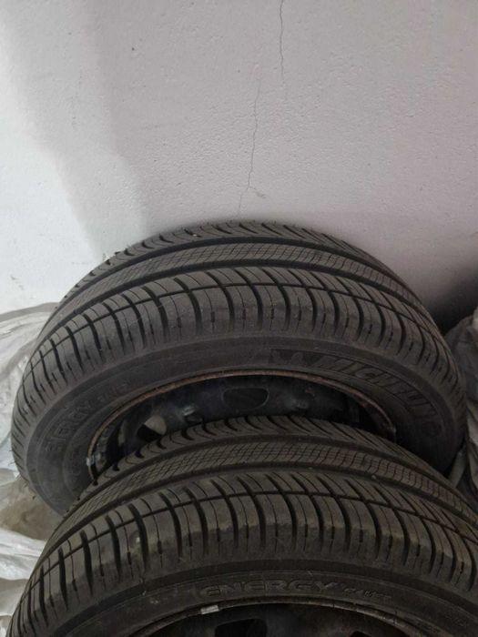 Vand Anvelope Vara MICHELIN Energy Saver cu Jante 185/60/14
